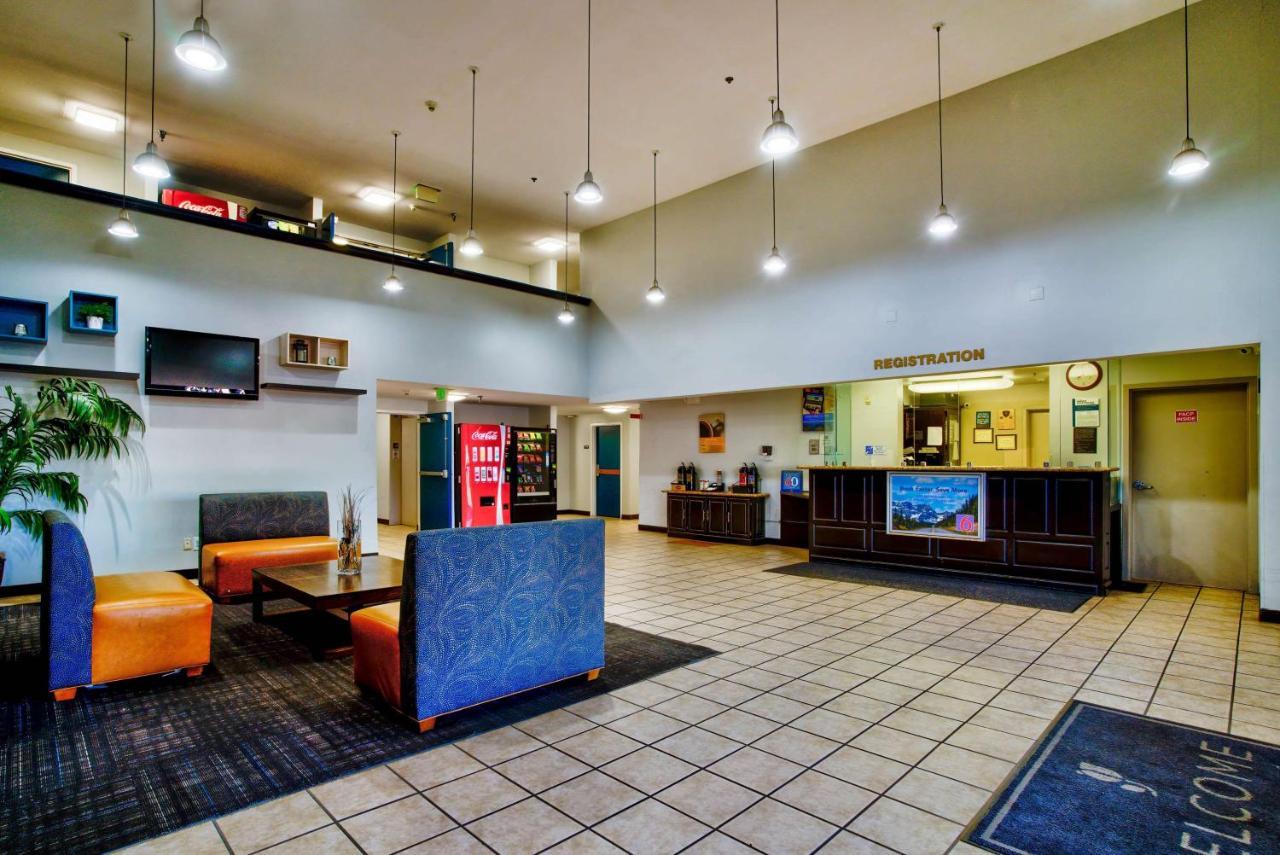 Motel 6-Hesperia, Ca - West Main Street I-15 Εξωτερικό φωτογραφία