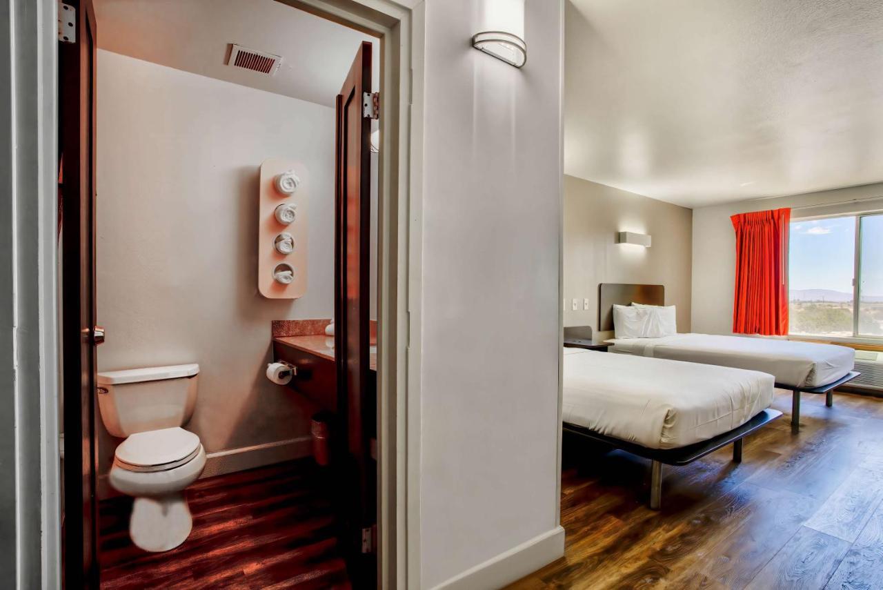 Motel 6-Hesperia, Ca - West Main Street I-15 Εξωτερικό φωτογραφία