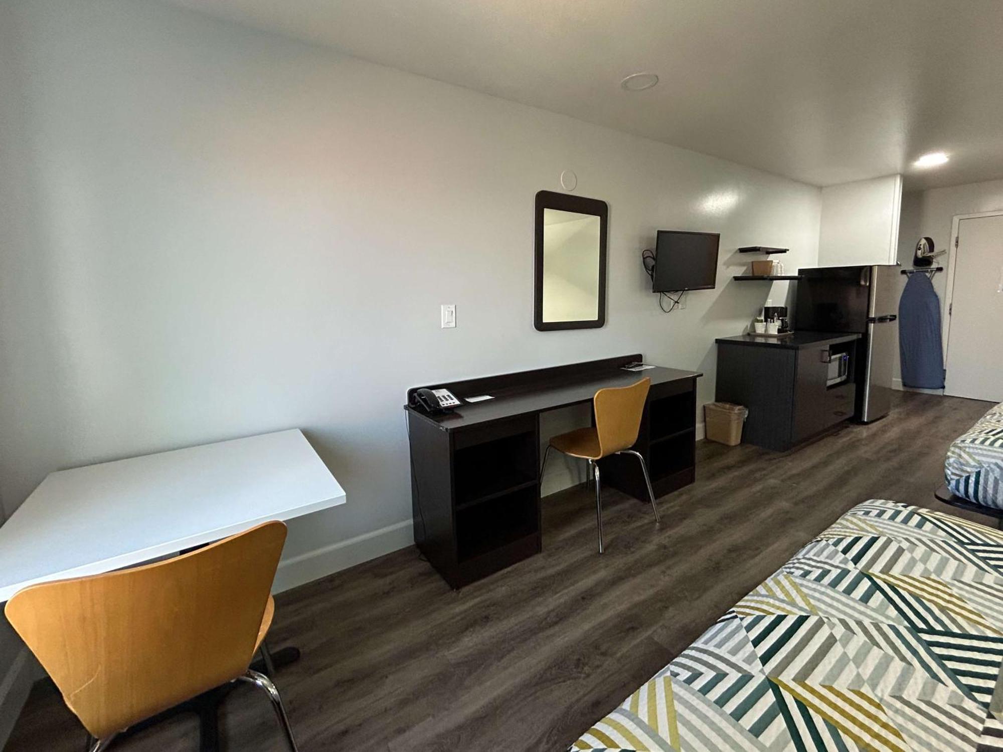 Motel 6-Hesperia, Ca - West Main Street I-15 Εξωτερικό φωτογραφία