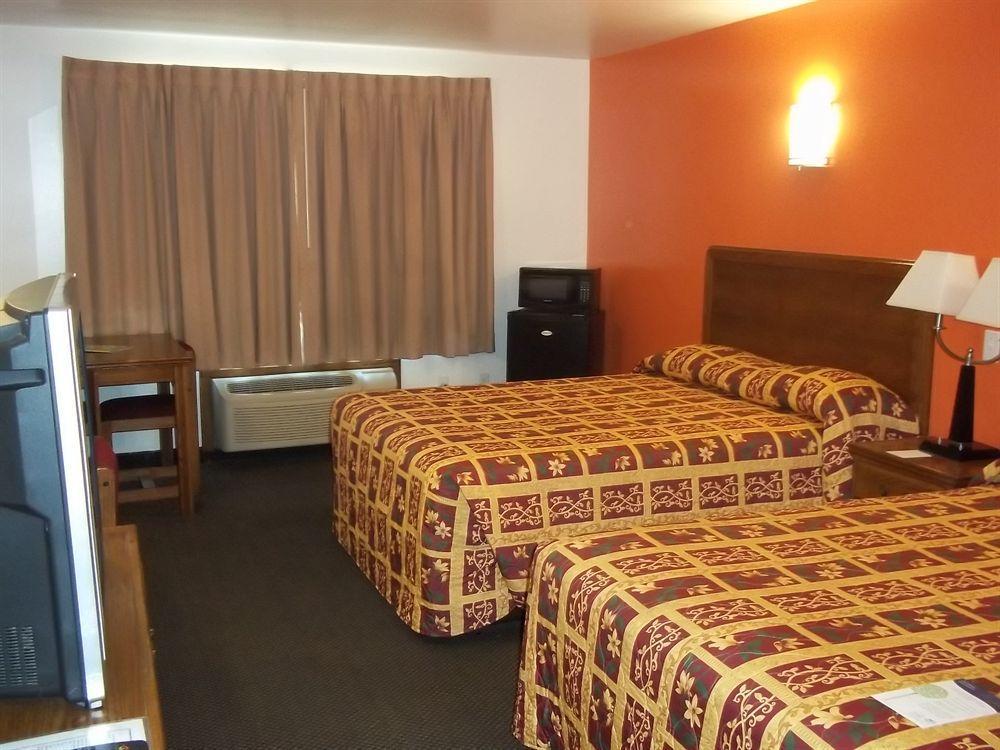 Motel 6-Hesperia, Ca - West Main Street I-15 Εξωτερικό φωτογραφία
