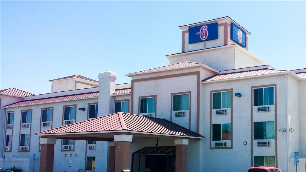 Motel 6-Hesperia, Ca - West Main Street I-15 Εξωτερικό φωτογραφία